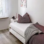 דירה 2 Bedroom Amazing In *