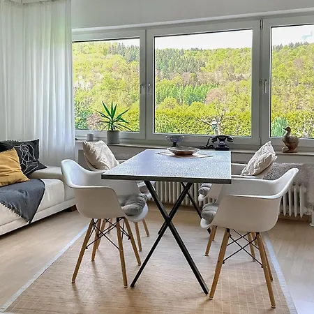 2 Bedroom Cozy In Apartment *